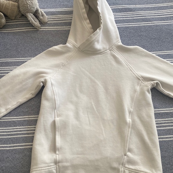 White Lululemon Hoodie with phone pocket - Picture 1 of 4